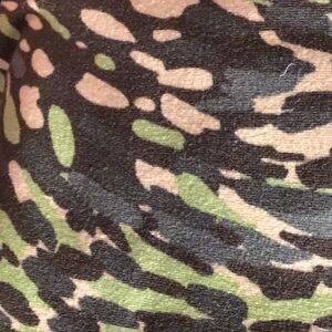 - zuba Petite X-move full–length leggings.
